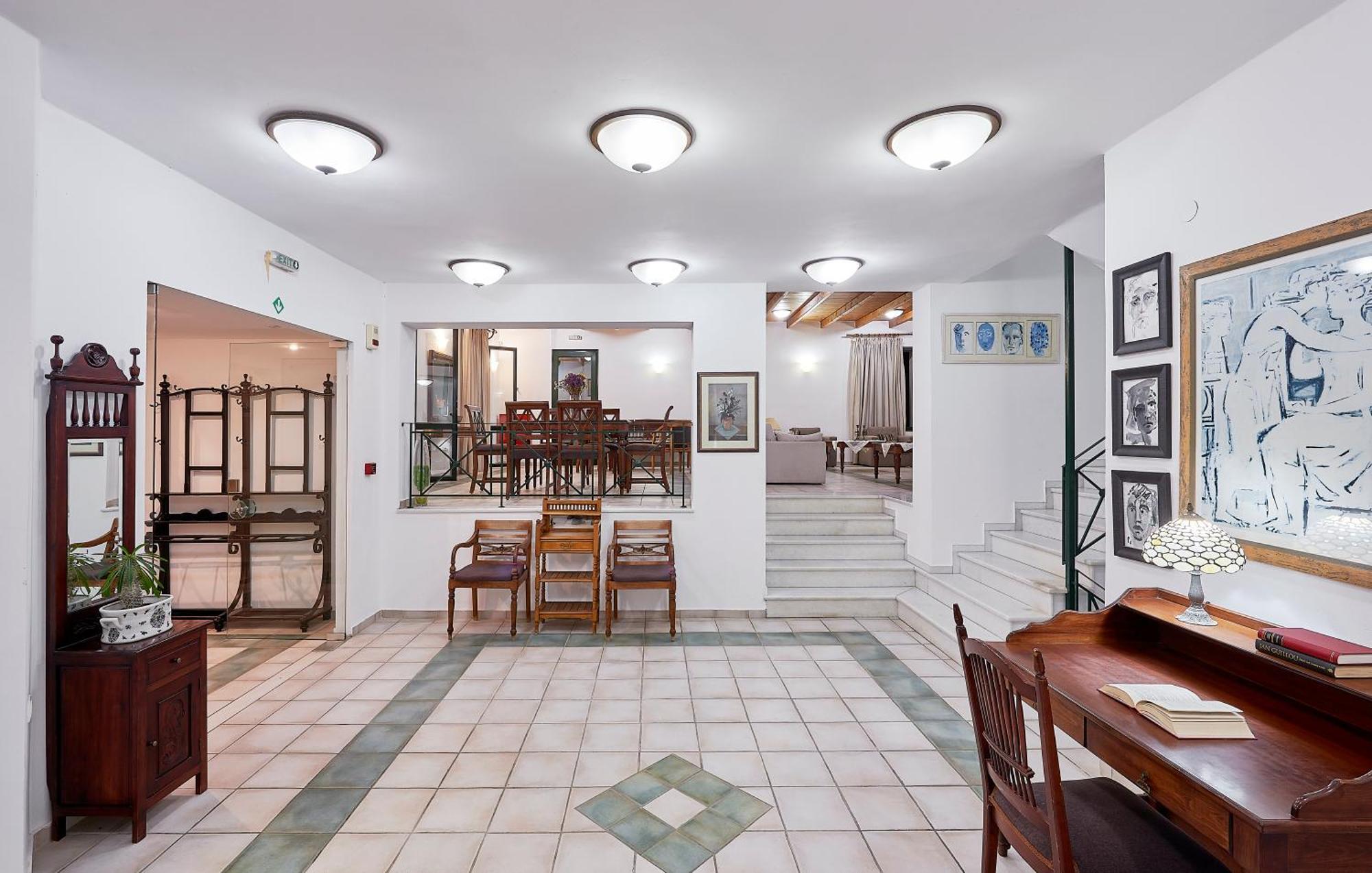 Eva Suites & Apartments Agia Marina  Luaran gambar
