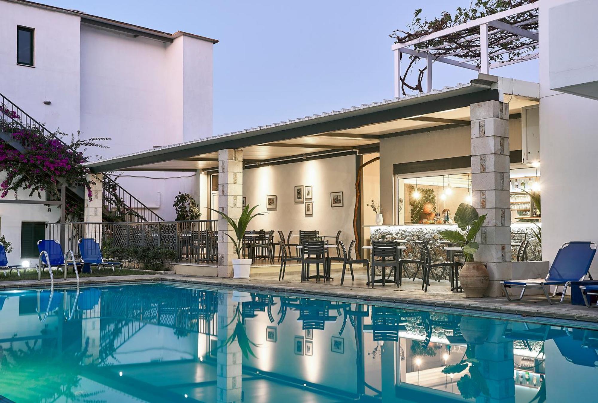 Eva Suites & Apartments Agia Marina  Luaran gambar