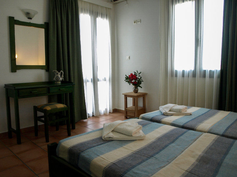 Eva Suites & Apartments Agia Marina  Luaran gambar